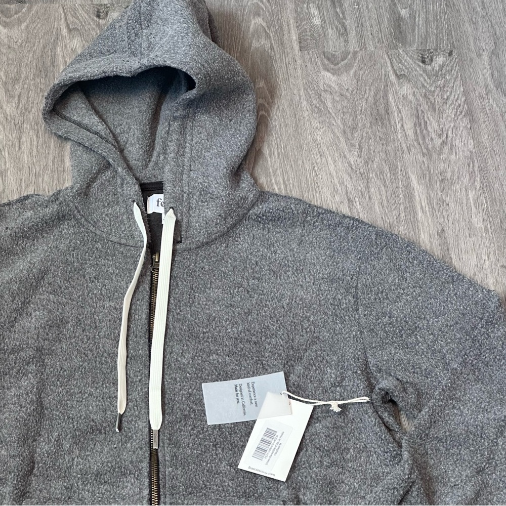 feat | Unisex ‘Hazy Black’ Blanket Blend™️ Zip-Up Hoodie | Size M - NWT!